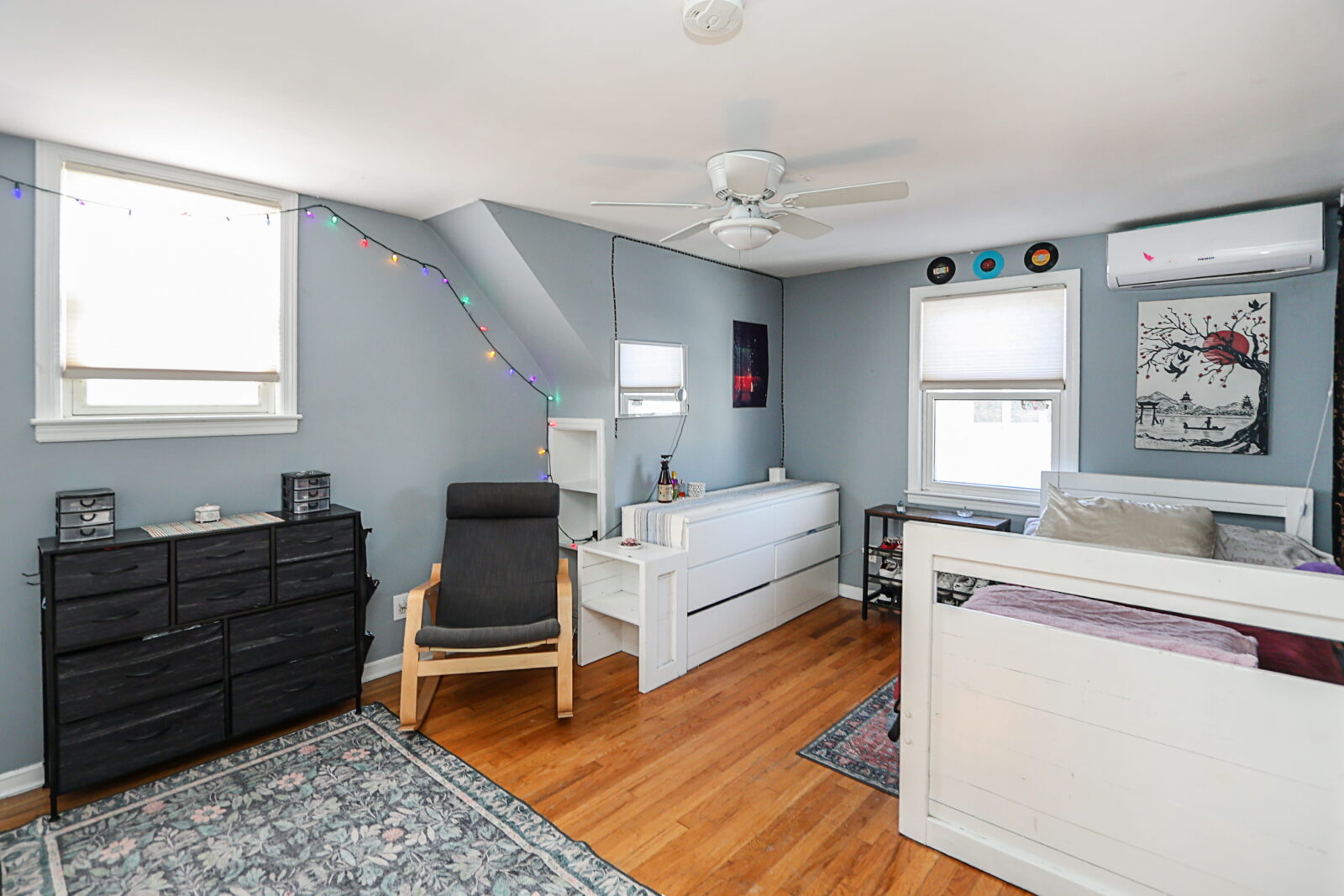 58 Elm Court, New Hyde Park 24