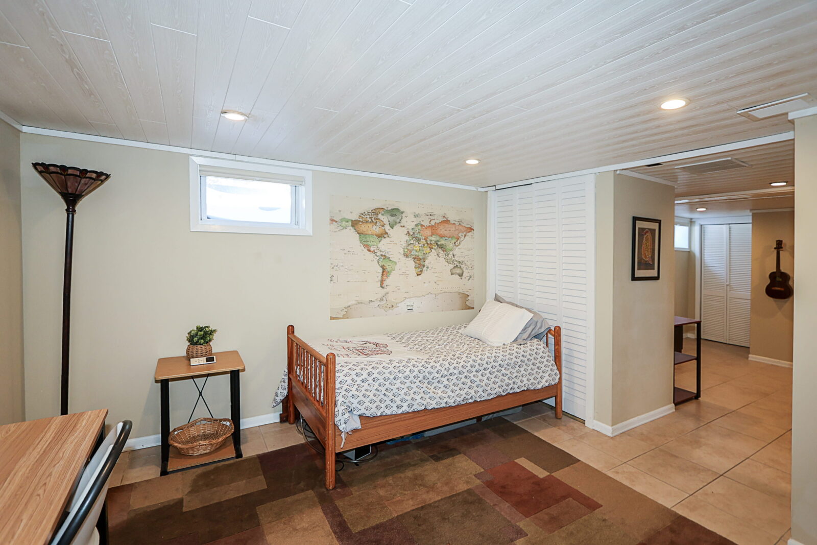 58 Elm Court, New Hyde Park 30