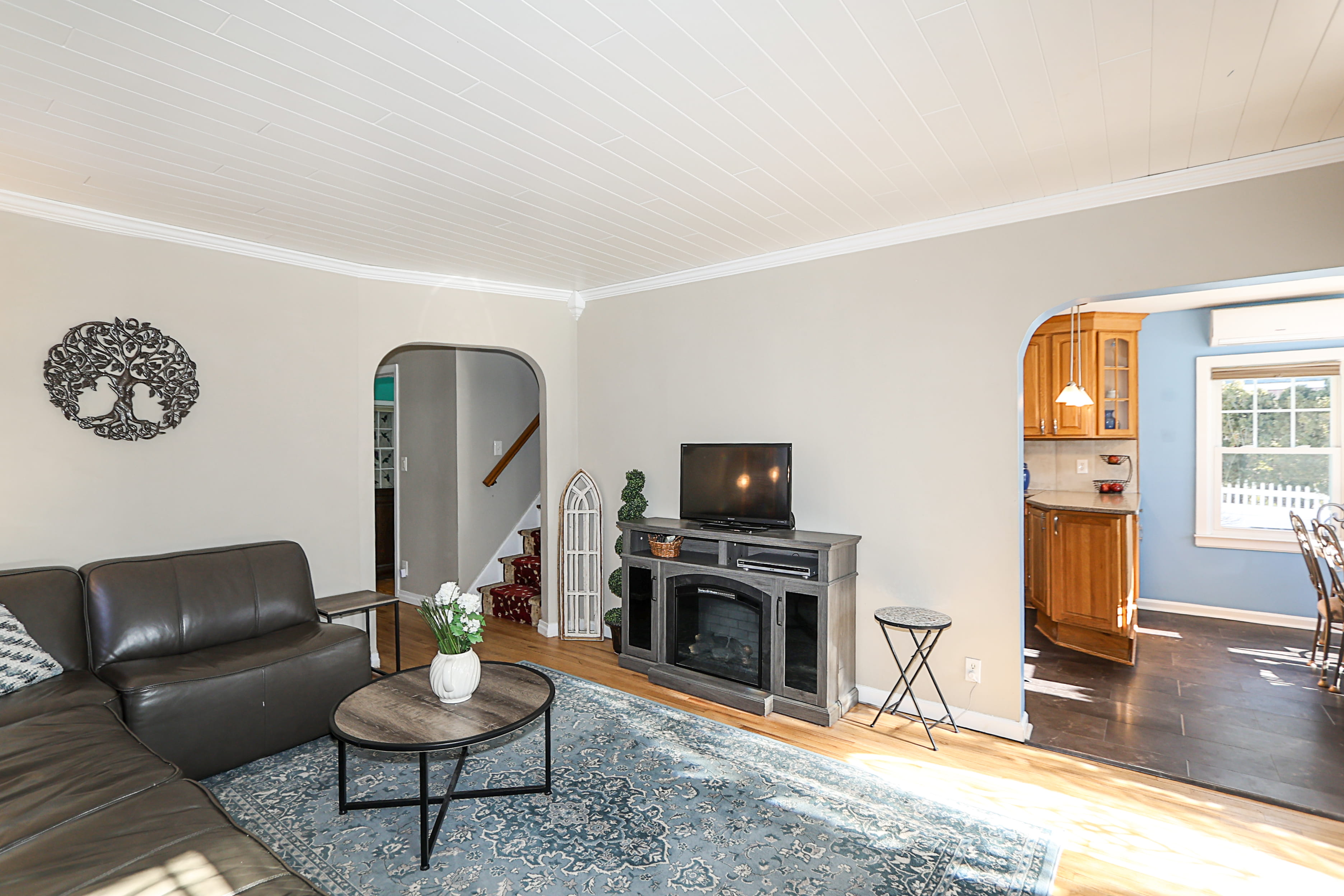 58 Elm Court, New Hyde Park 6